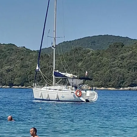 Swing Bateau-hôtel *
